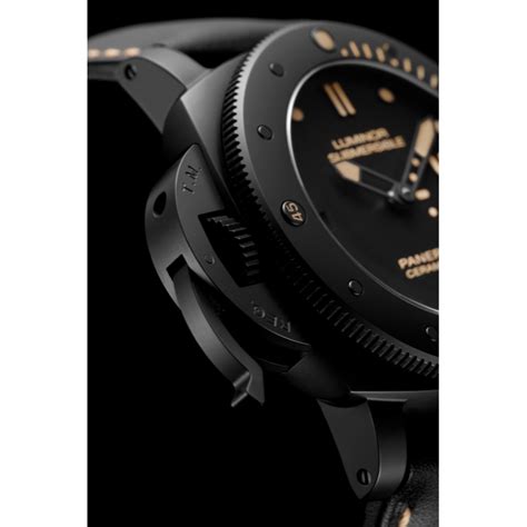 Panerai PAM00607 : Luminor Submersible 1950 Left